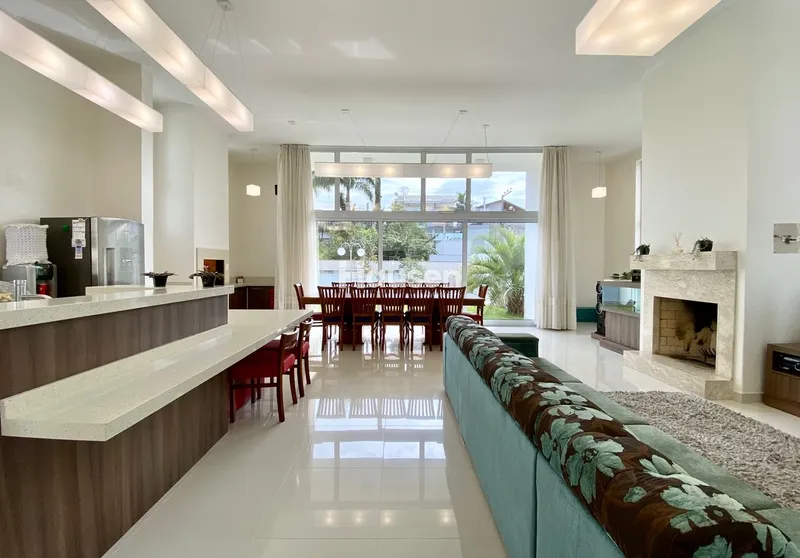 Linda Casa a venda no Bruschal: 8ª foto da galeria de imagens do imóvel
