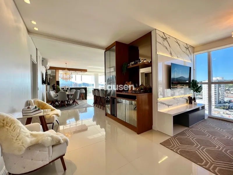 Lindo Apartamento Mobiliado com 3 Suítes no Centro!: 2ª foto da galeria de imagens do imóvel