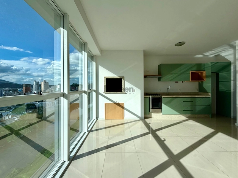     Apartamento com duas suítes e vista panorâmica da cidade: 2ª foto da galeria de imagens do imóvel