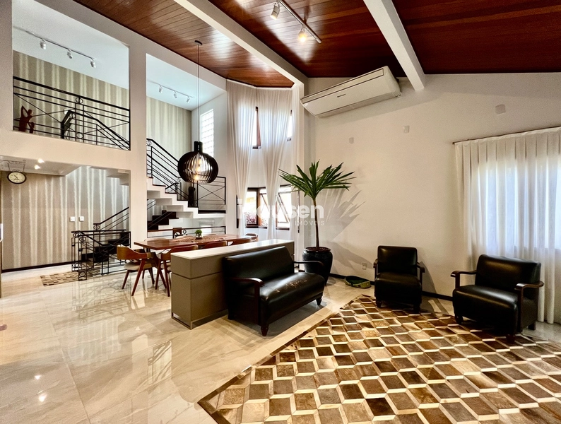 Linda Casa no Centro de Brusque!: 8ª foto da galeria de imagens do imóvel