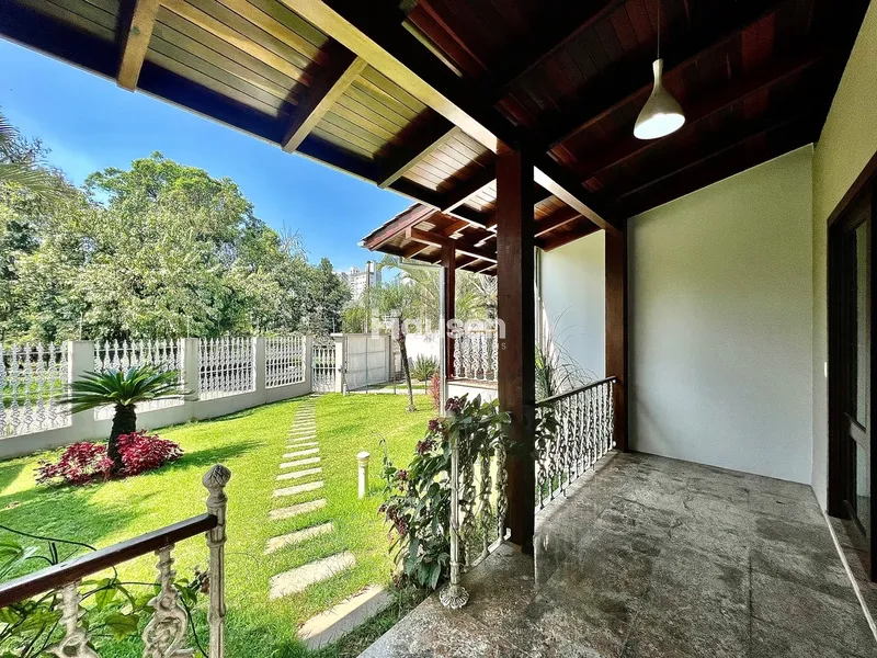 Excelente Casa no Centro de Brusque!: 4ª foto da galeria de imagens do imóvel