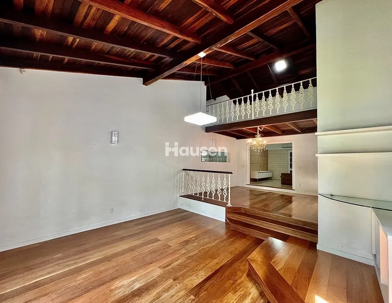 Excelente Casa no Centro de Brusque!: 12ª foto da galeria de imagens do imóvel