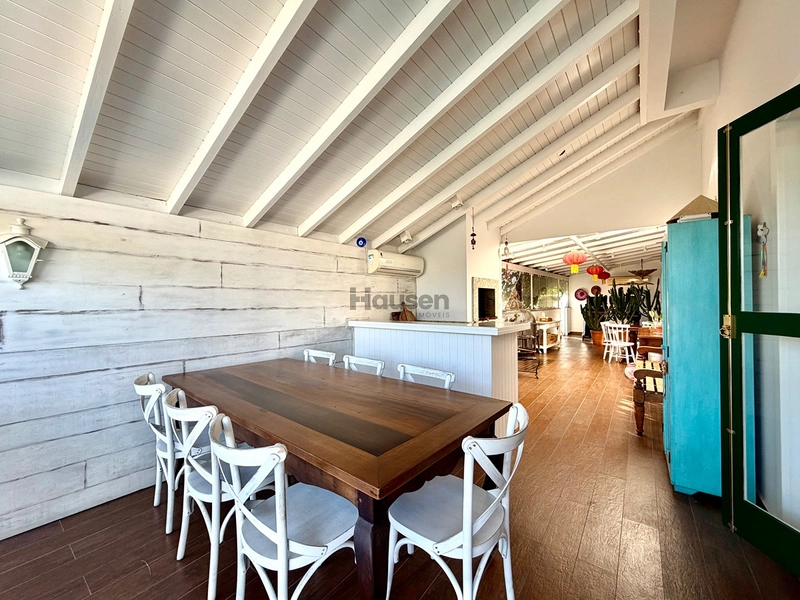 Linda Casa estilo Americano com 3 Suítes!: 19ª foto da galeria de imagens do imóvel