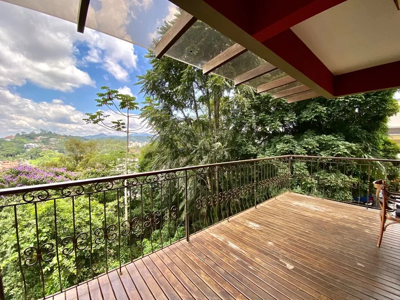 Linda Casa a venda no Centro: 6ª foto da galeria de imagens do imóvel