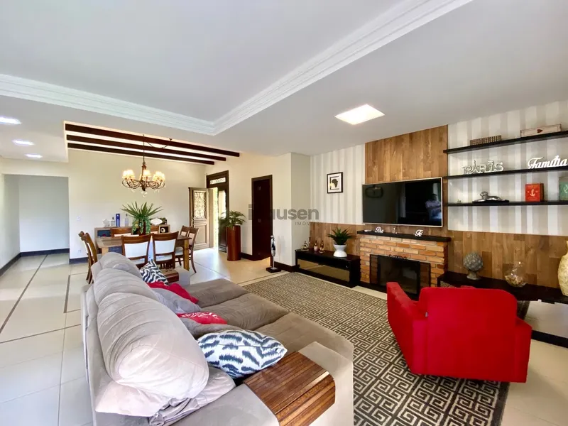 Linda Casa a venda no Centro: 11ª foto da galeria de imagens do imóvel