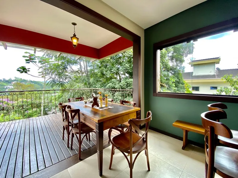 Linda Casa a venda no Centro: 5ª foto da galeria de imagens do imóvel