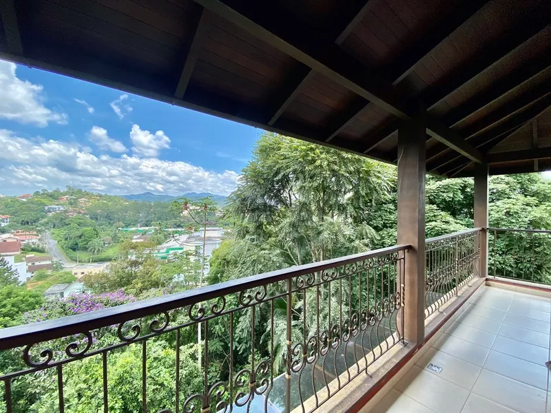 Linda Casa a venda no Centro: 7ª foto da galeria de imagens do imóvel