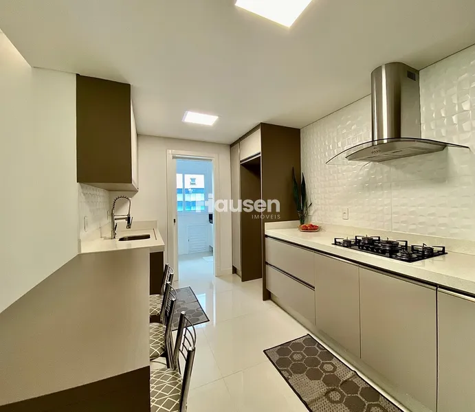 Apartamento com 3 Dormitórios no Centro: 3ª foto da galeria de imagens do imóvel