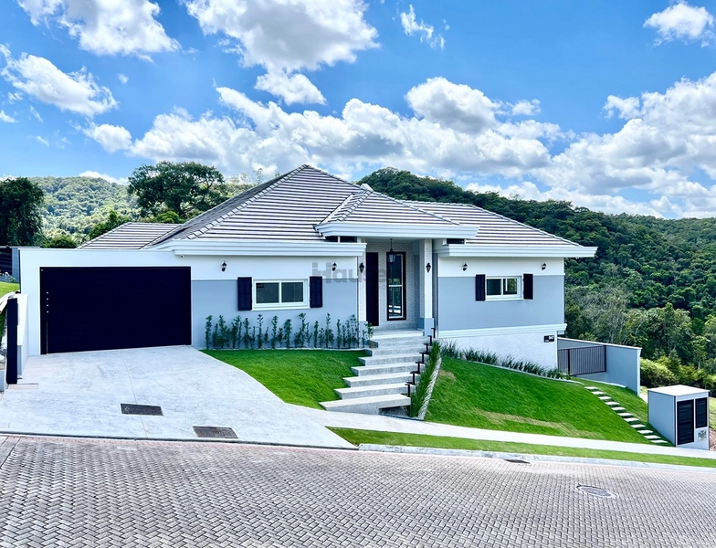 Exclusividade e Sofisticação em meio à Natureza: 2ª foto da galeria de imagens do imóvel