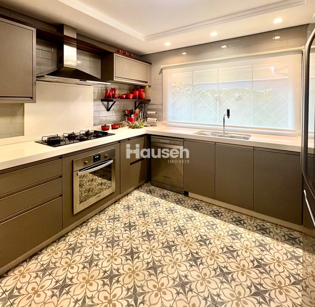 Belíssima Casa no bairro Bruschal!: 11ª foto da galeria de imagens do imóvel