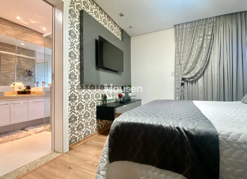 Linda Casa com Piscina no Centro: 26ª foto da galeria de imagens do imóvel