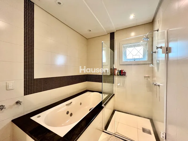 Casa com 4 Dormitórios no Centro de Brusque: 24ª foto da galeria de imagens do imóvel