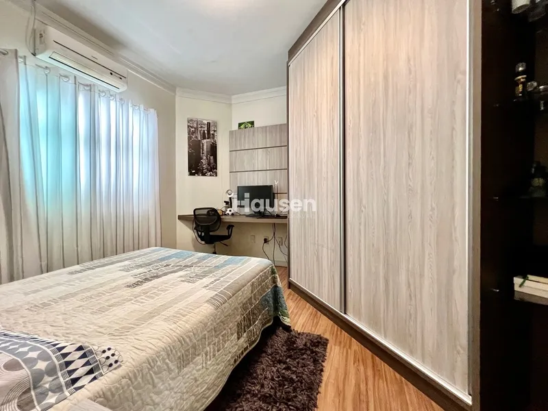 Casa com 4 Dormitórios no Centro de Brusque: 27ª foto da galeria de imagens do imóvel