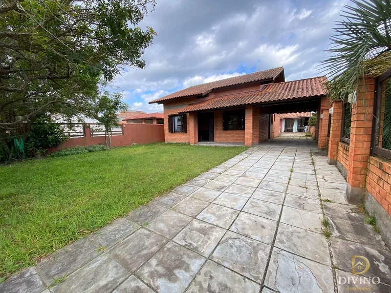 Casa no centro de Imbé a poucas quadras do mar: 1ª foto da galeria de imagens do imóvel