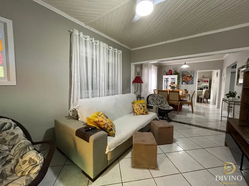Casa na Praia! AMpla bem localizada, perfeita pra você morar! oferta!: 2ª foto da galeria de imagens do imóvel
