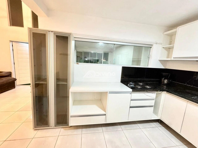 Imóvel à venda, a apenas 4 quadras do mar e com piscina, localizad: 18ª foto da galeria de imagens do imóvel