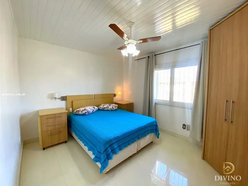 Casa na Praia, com Piscina, espaço gourmet, anexo com lareira! Confira: 21ª foto da galeria de imagens do imóvel