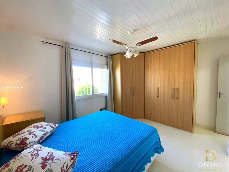 Casa na Praia, com Piscina, espaço gourmet, anexo com lareira! Confira: 18ª foto da galeria de imagens do imóvel