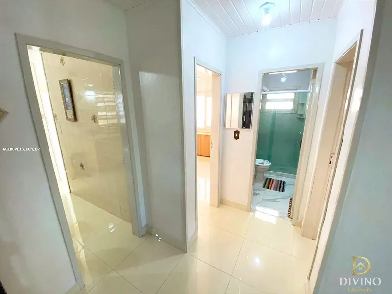Casa na Praia, com Piscina, espaço gourmet, anexo com lareira! Confira: 12ª foto da galeria de imagens do imóvel
