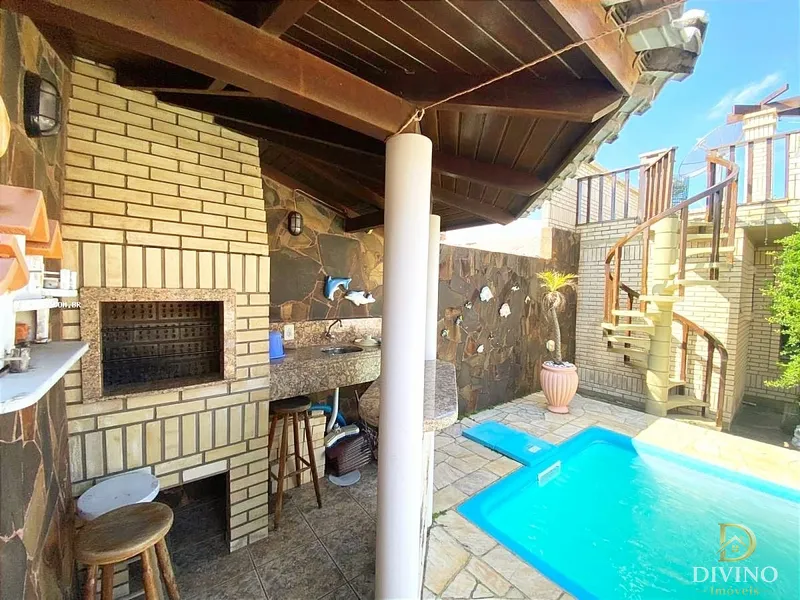 Casa na Praia, com Piscina, espaço gourmet, anexo com lareira! Confira: 29ª foto da galeria de imagens do imóvel