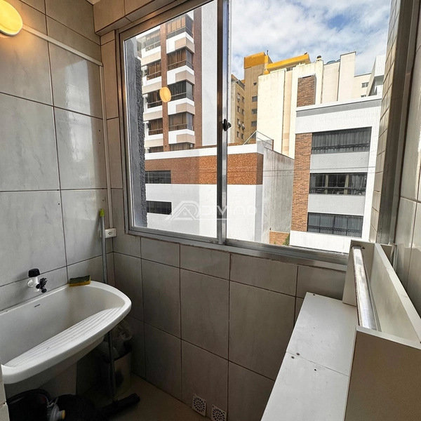 Apartamento com 2 dormitórios e sacada ao lado da Avenida da Igreja em Tramandaí. : 8ª foto da galeria de imagens do imóvel