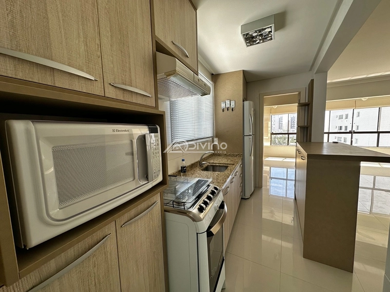 Apartamento amplo com 3 dormitórios, sendo 1 suíte com sacada; : 6ª foto da galeria de imagens do imóvel