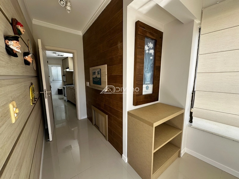 Apartamento amplo com 3 dormitórios, sendo 1 suíte com sacada; : 8ª foto da galeria de imagens do imóvel