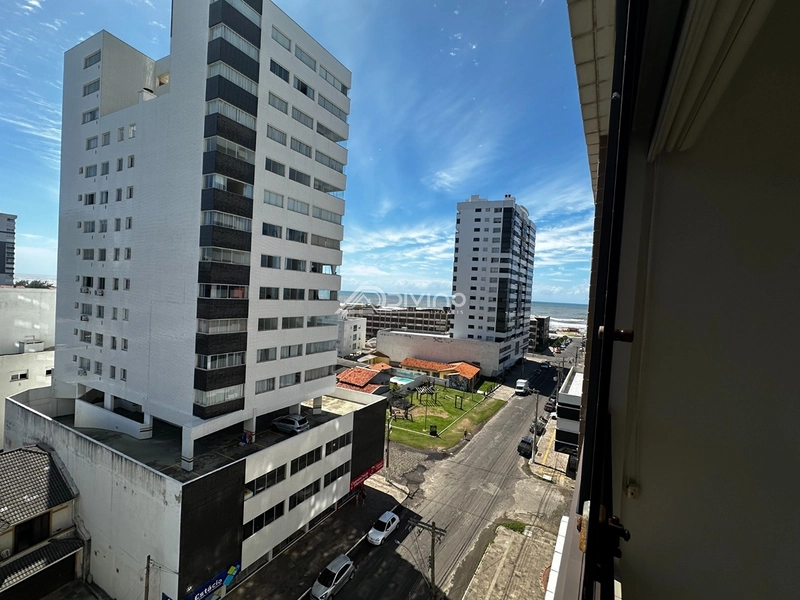Apartamento amplo com 3 dormitórios, sendo 1 suíte com sacada; : 19ª foto da galeria de imagens do imóvel