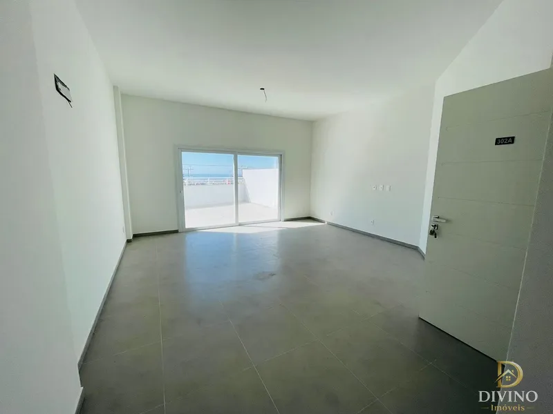 Apartamento com terraço e com vista para o mar.: 2ª foto da galeria de imagens do imóvel