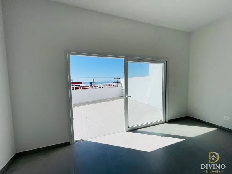 Apartamento com terraço e com vista para o mar.: 3ª foto da galeria de imagens do imóvel