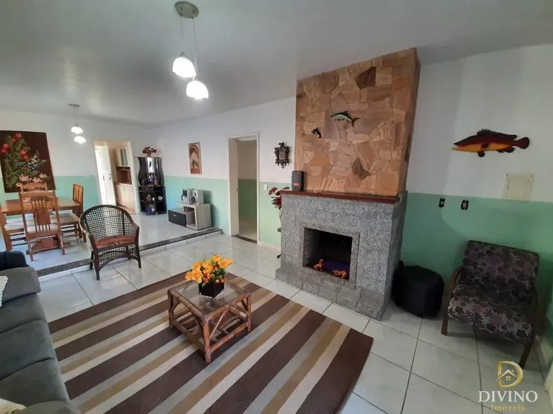 Casa 5 dormitórios, ótima localização!!: 4ª foto da galeria de imagens do imóvel