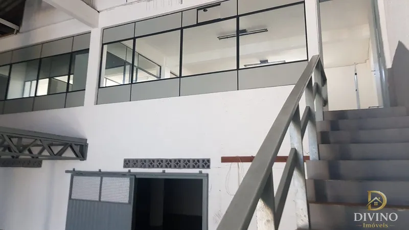 Pavilhão - Oportunidade de Negócio: 2ª foto da galeria de imagens do imóvel