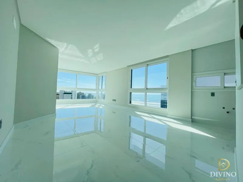 Alto Padrão em todos os detalhes, 3 dormitórios, 150m da beira mar.: 2ª foto da galeria de imagens do imóvel