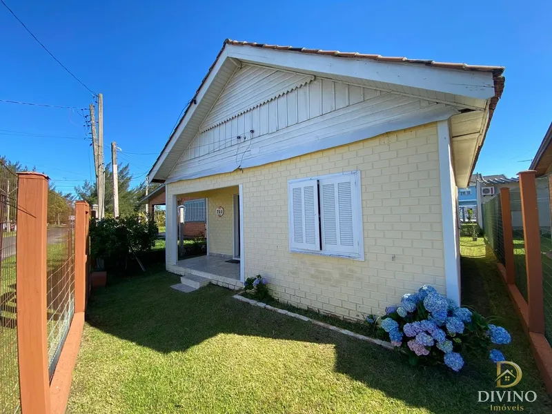 Casa mista  com piscina  próxima ao Centro de Tramandaí: 2ª foto da galeria de imagens do imóvel