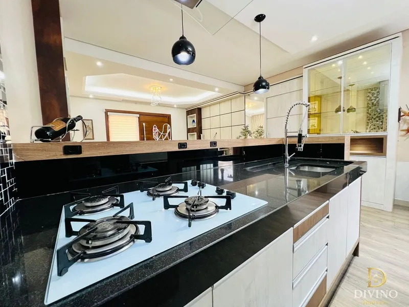 Linda casa, 3 dormitórios - área nobre da cidade.: 2ª foto da galeria de imagens do imóvel