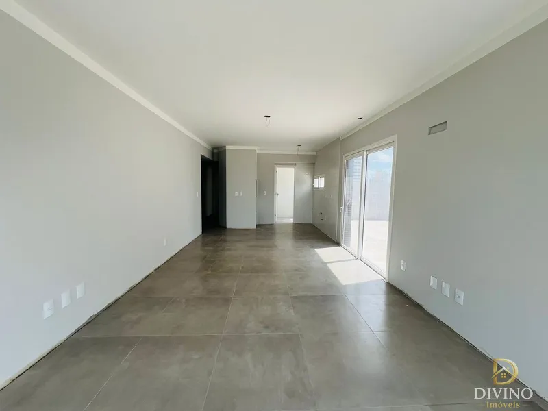 Apartamento frente para Avenida Ubatuba de Farias - Possui Garden.: 1ª foto da galeria de imagens do imóvel