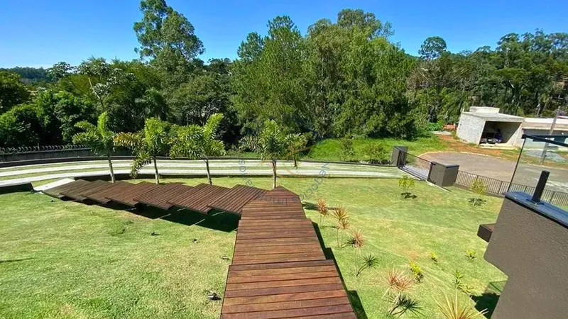 Casa de alto padrão à venda no condomínio Jardim das Palmeiras em Bragança Paulista. 4 dormitórios, lazer completo, segurança 24h e permuta: 18ª foto da galeria de imagens do imóvel