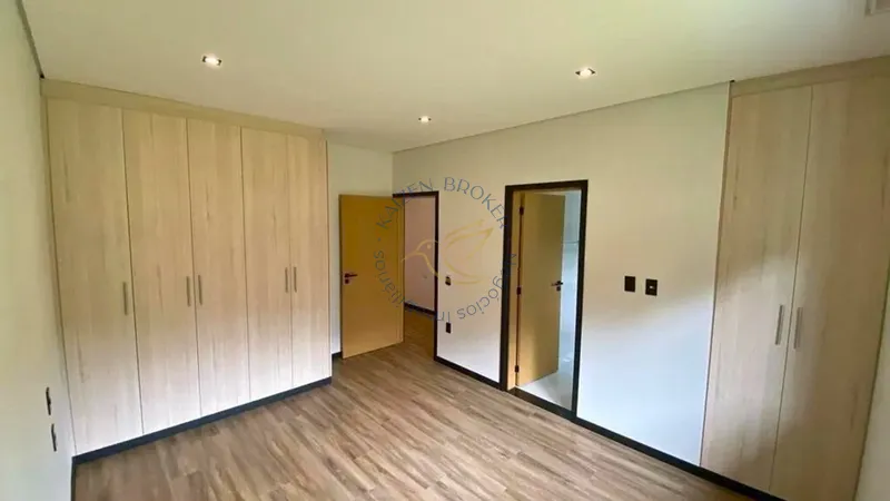 Casa de alto padrão à venda no condomínio Jardim das Palmeiras em Bragança Paulista. 4 dormitórios, lazer completo, segurança 24h e permuta: 12ª foto da galeria de imagens do imóvel
