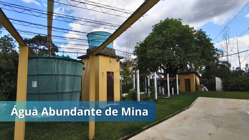 🏡 Seu Paraíso: Chácara Completa com Piscina e Água de Mina em Pedra Bela/SP! ✨: 8ª foto da galeria de imagens do imóvel