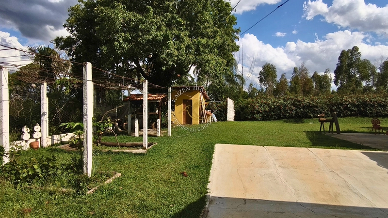 🏡 Seu Paraíso: Chácara Completa com Piscina e Água de Mina em Pedra Bela/SP! ✨: 15ª foto da galeria de imagens do imóvel