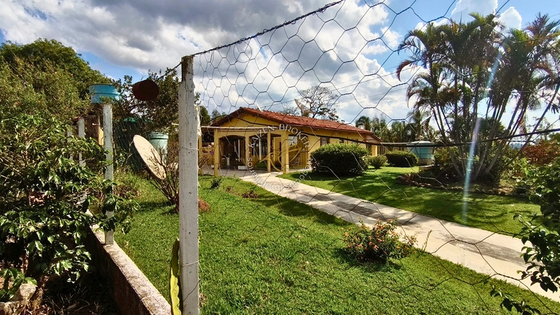 🏡 Seu Paraíso: Chácara Completa com Piscina e Água de Mina em Pedra Bela/SP! ✨: 11ª foto da galeria de imagens do imóvel