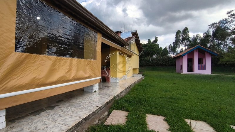 🏡 Seu Paraíso: Chácara Completa com Piscina e Água de Mina em Pedra Bela/SP! ✨: 6ª foto da galeria de imagens do imóvel