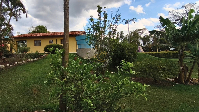 🏡 Seu Paraíso: Chácara Completa com Piscina e Água de Mina em Pedra Bela/SP! ✨: 34ª foto da galeria de imagens do imóvel