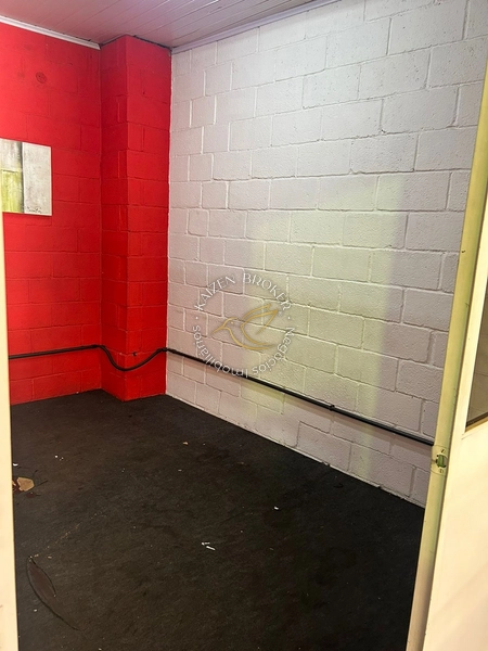 Galpão Comercial para Locação ou Venda | 506m² de Terreno | 5 Vagas | Aceita Permuta: 10ª foto da galeria de imagens do imóvel