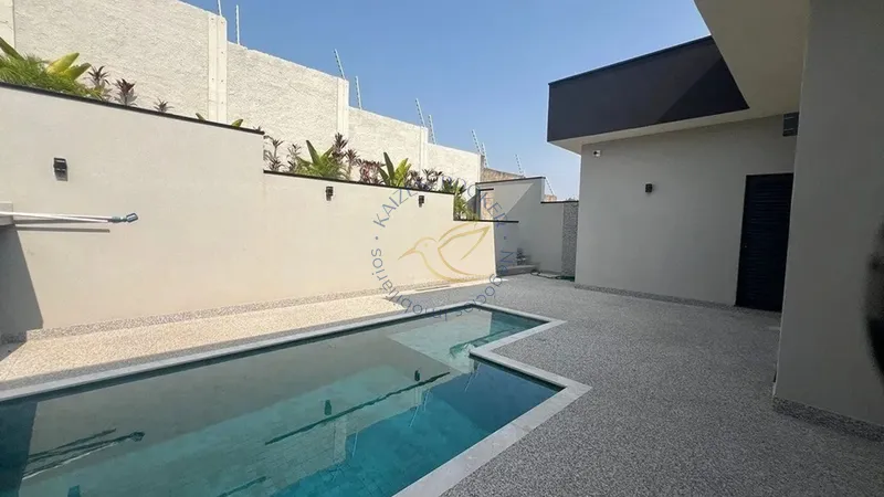 Casa à venda no Parque Imperador em Bragança Paulista. 3 suítes, piscina, sauna, área gourmet, vista para o Lago do Taboão e localização privilegiada.: 7ª foto da galeria de imagens do imóvel