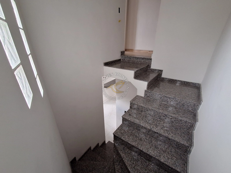 Sobrado à venda, Parque Brasil, Bragança Paulista SP. 3 suítes, 2 vagas, excelente localização. Aceita permuta e financiamento. Agende sua visita.: 26ª foto da galeria de imagens do imóvel