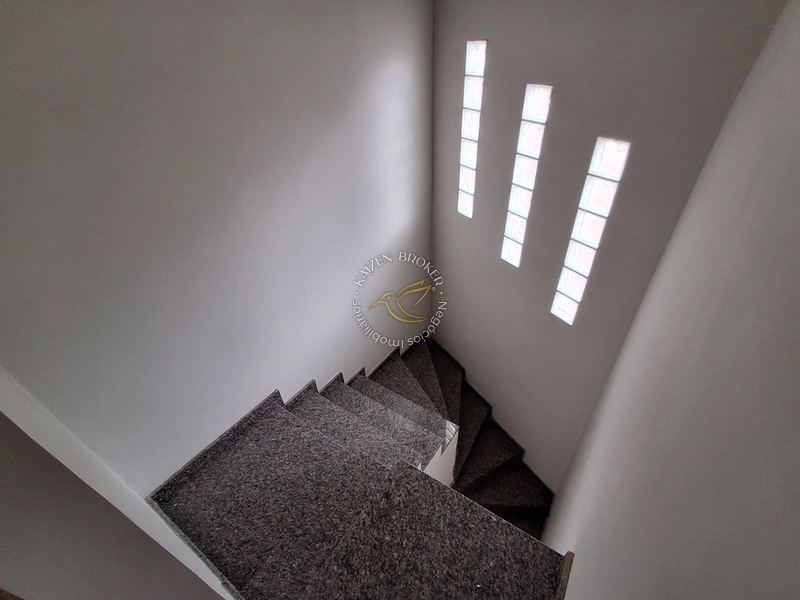 Sobrado à venda, Parque Brasil, Bragança Paulista SP. 3 suítes, 2 vagas, excelente localização. Aceita permuta e financiamento. Agende sua visita.: 27ª foto da galeria de imagens do imóvel