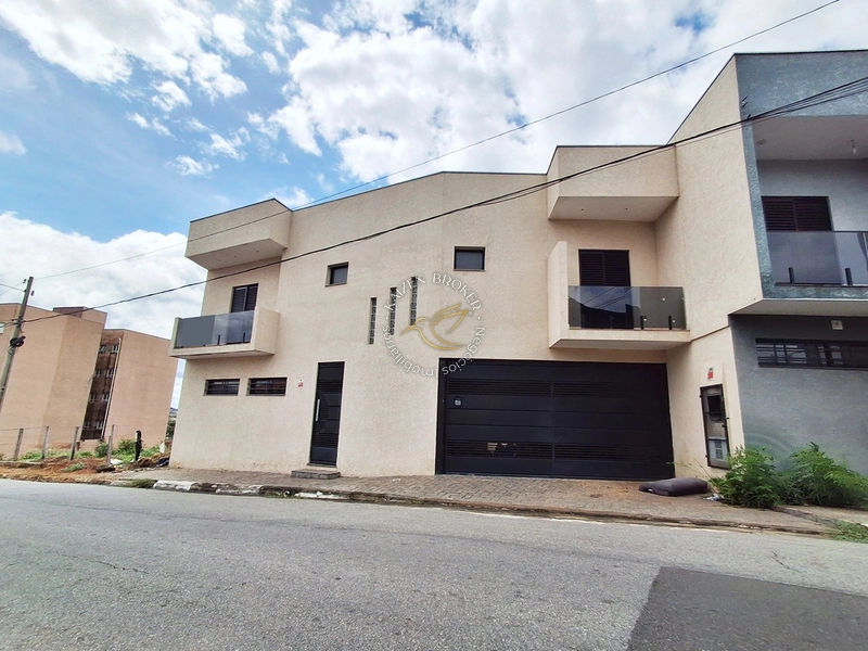 Sobrado à venda, Parque Brasil, Bragança Paulista SP. 3 suítes, 2 vagas, excelente localização. Aceita permuta e financiamento. Agende sua visita.: 2ª foto da galeria de imagens do imóvel