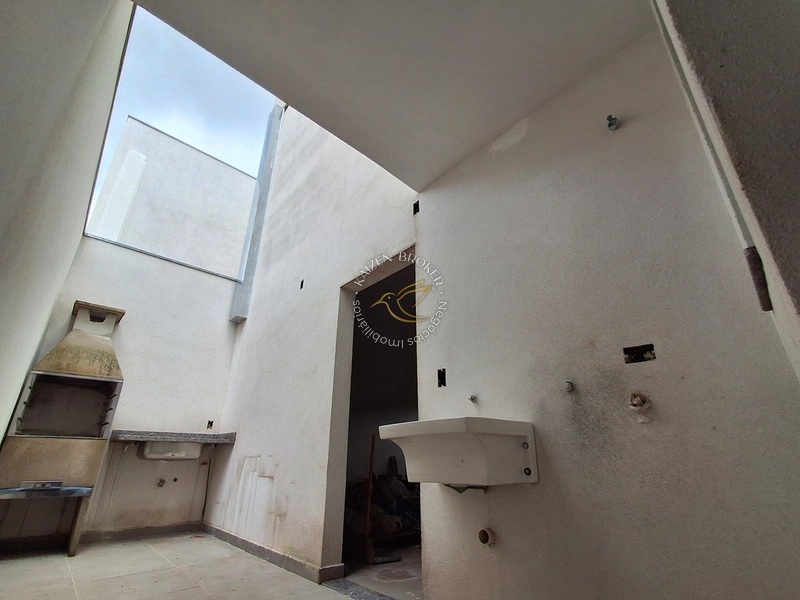 Sobrado à venda, Parque Brasil, Bragança Paulista SP. 3 suítes, 2 vagas, excelente localização. Aceita permuta e financiamento. Agende sua visita.: 16ª foto da galeria de imagens do imóvel