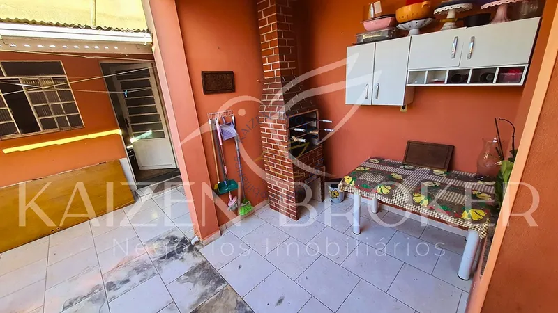 Casa com Edícula à Venda em Bragança Paulista – 3 Dormitórios, Quintal com Churrasqueira e 2 Vagas Cobertas: 17ª foto da galeria de imagens do imóvel